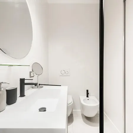Easylife -formidabile In Porta Romana Apartment *