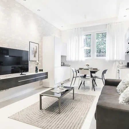 Easylife -formidabile In Porta Romana Apartment *